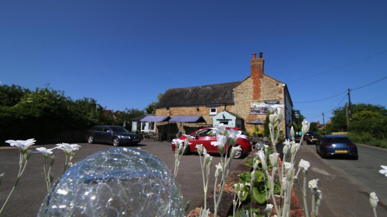 The White Lion At Wicken Bed and Breakfast Milton Keynes Esterno foto