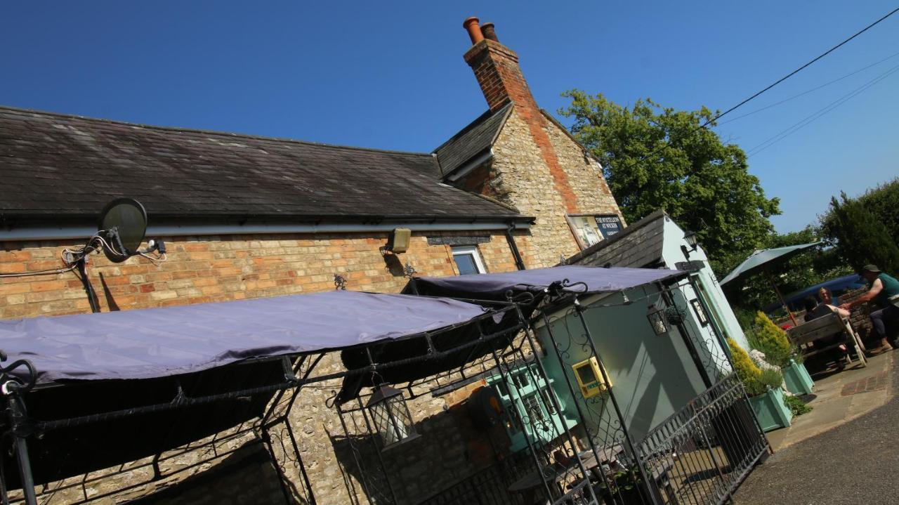 The White Lion At Wicken Bed and Breakfast Milton Keynes Esterno foto